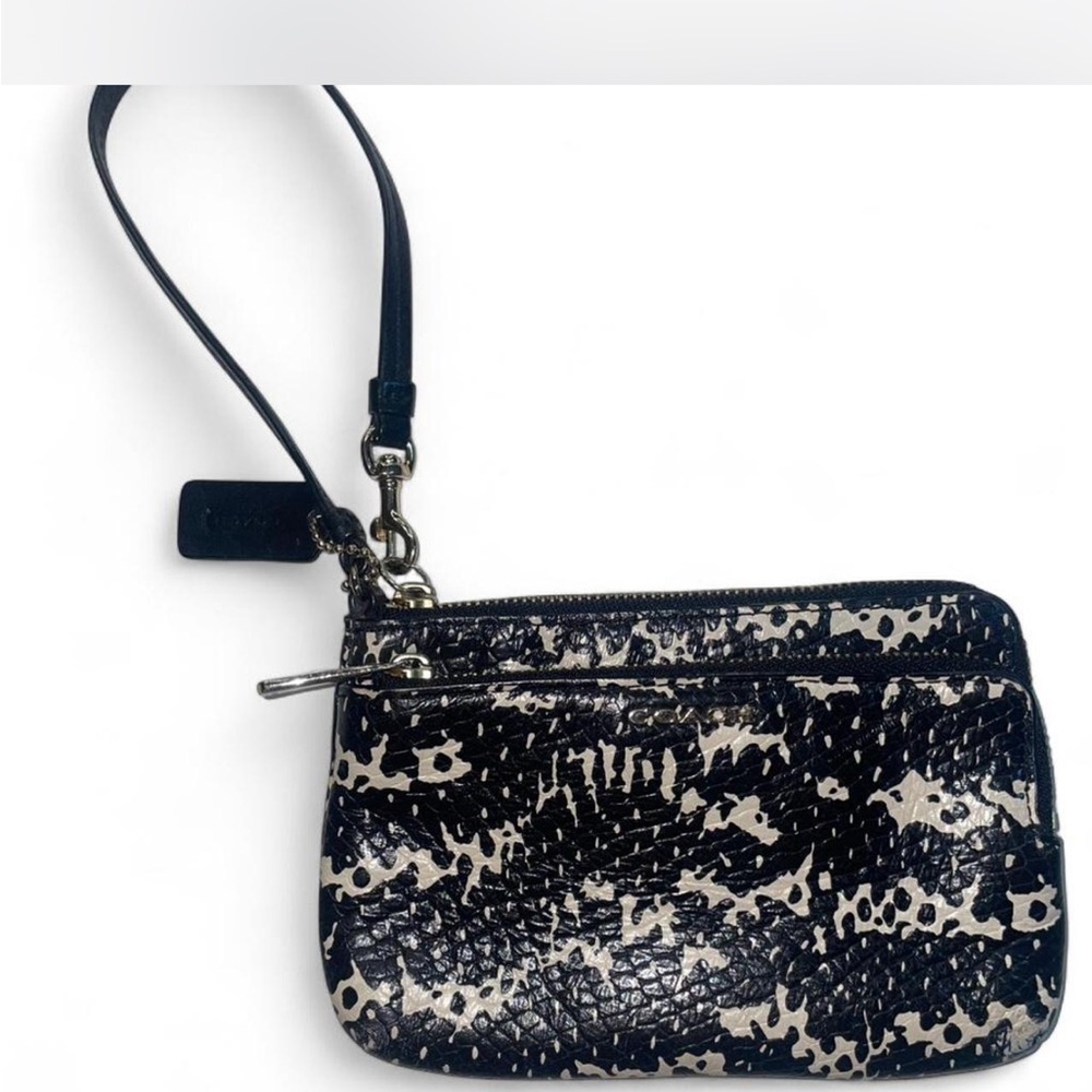 Coach Black and Cream Patterned Wristlet